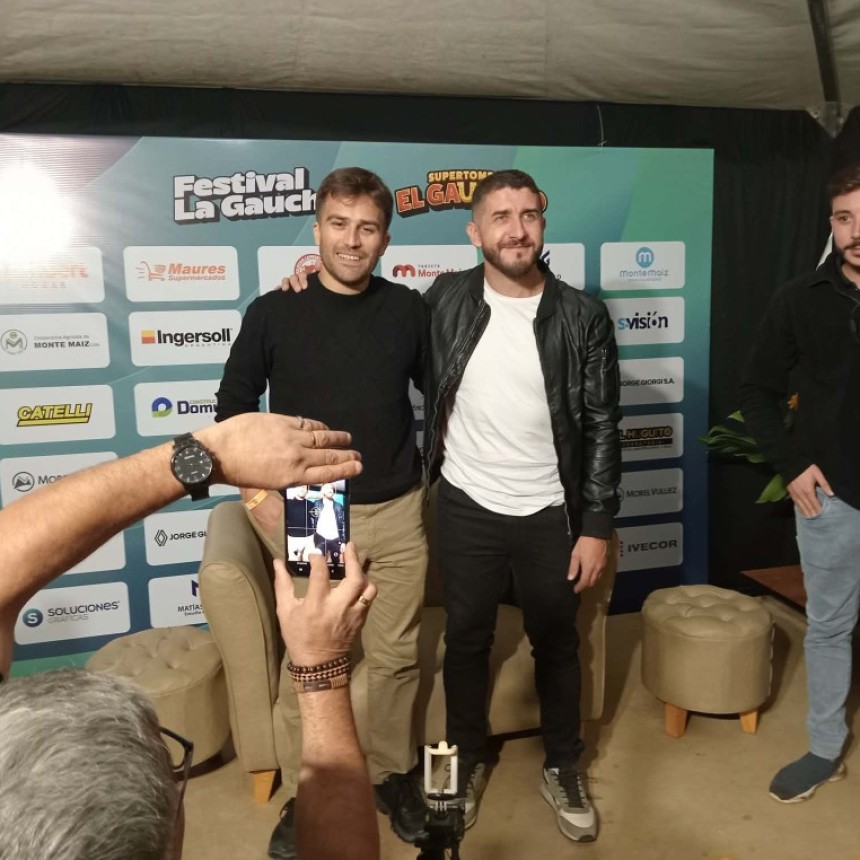 EL D&Uacute;O AMUKAN CERR&Oacute; SU GIRA DE VERANO EN LA GAUCHADA