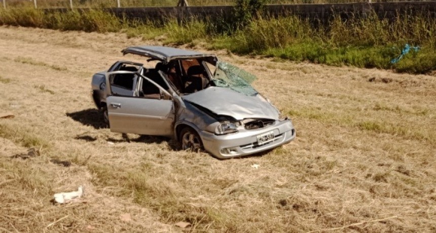 VUELCO EN SOLITARIO EN RUTA 11