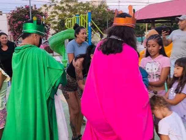 LA VISITA DE LOS REYES MAGOS AL PARQUECITO