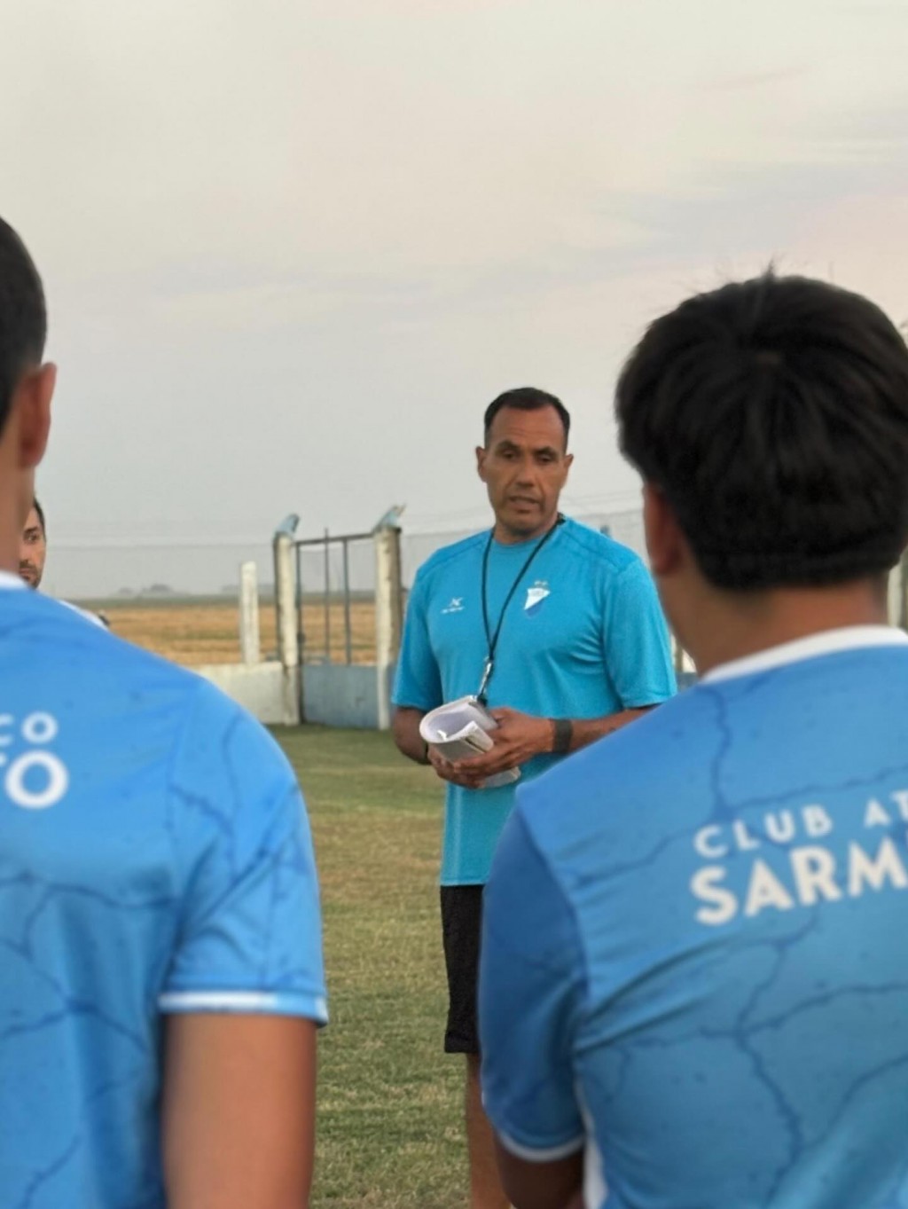 RUBÉN CUELLO NUEVO DT DE SARMIENTO DE PUEBLO ITALIANO