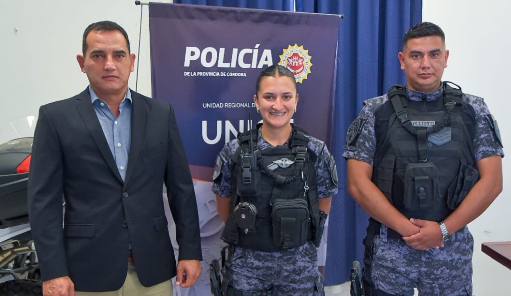 POLICÍAS DE BELL VILLE SALVARON A UNA BEBÉ