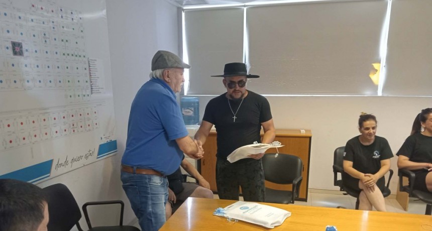 UN CAMPEÓN DEL MALAMBO AGRADECIDO CON MONTE MAÍZ