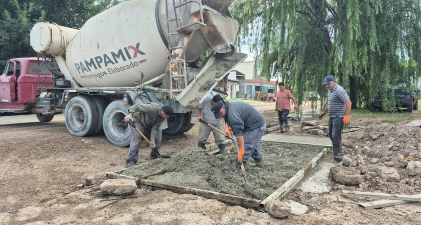CALLE RÍO NEGRO EN OBRAS DE RECOSNTRUCCIÓN DE BADENES
