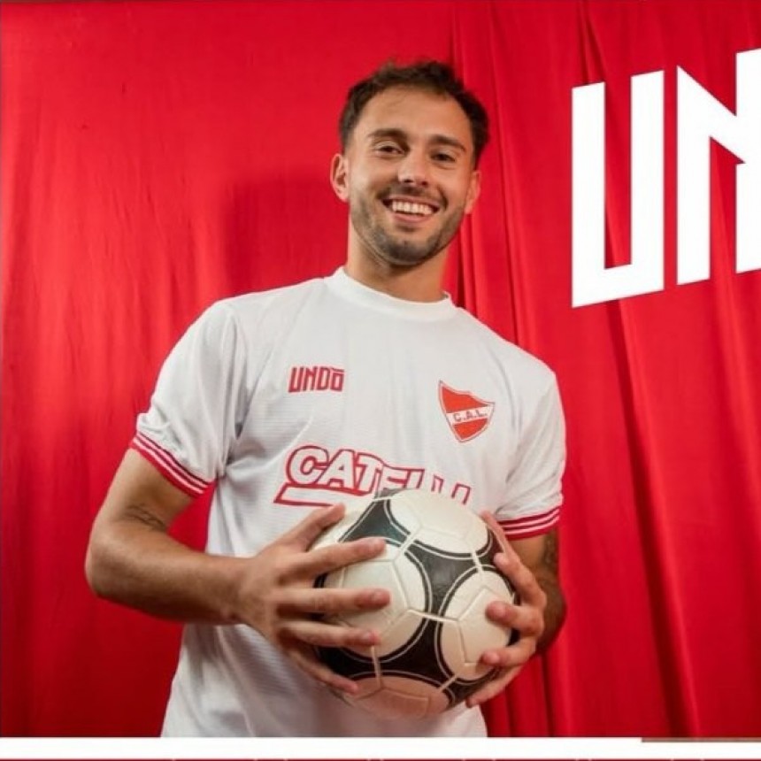 LAMBERT PRESENTÓ SU NUEVA PILCHA ALTERNATIVA