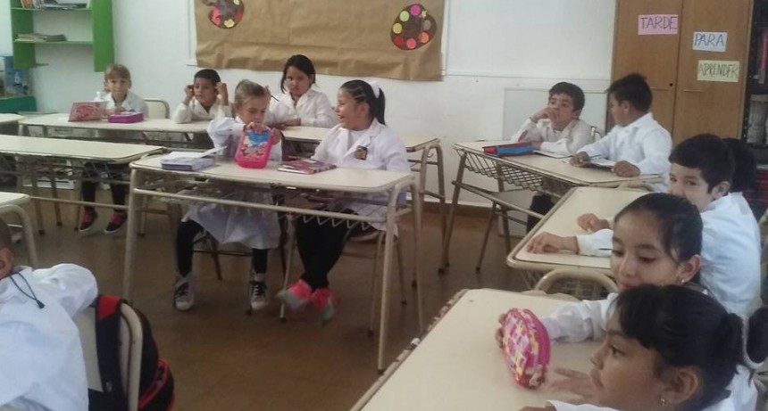 LAS BLANCAS PALOMITAS VUELVEN A CLASE