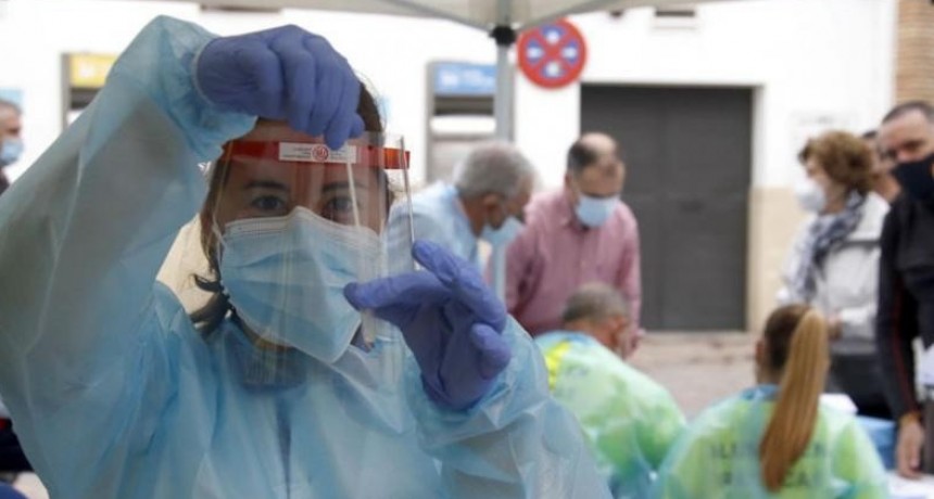 SIGUEN BAJANDO LOS CONTAGIOS DE COVID-19 EN EL PAÍS