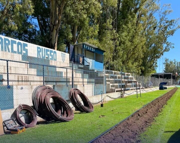 RIEGO ARTIFICIAL EN LA CANCHA DE SARMIENTO DE ETRURIA