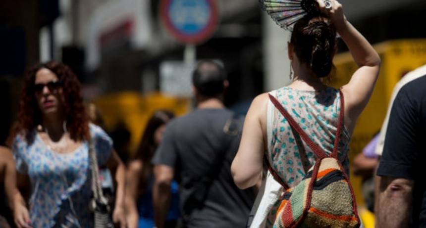 RECOMENDACIONES PARA EVITAR GOLPES DE CALOR