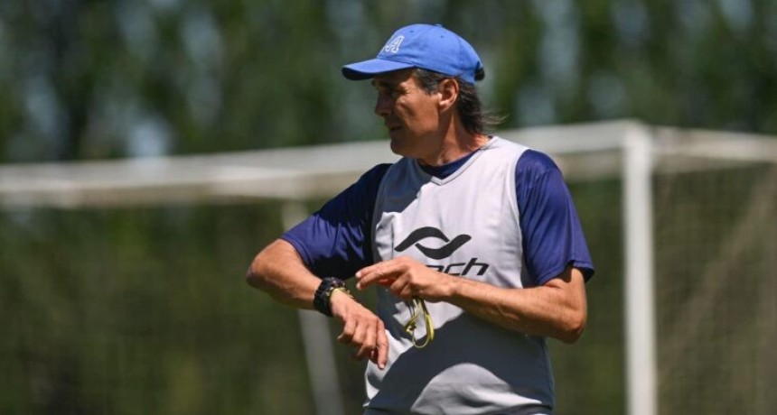 CARLOS MAZZOLA ANALIZA A SU EQUIPO