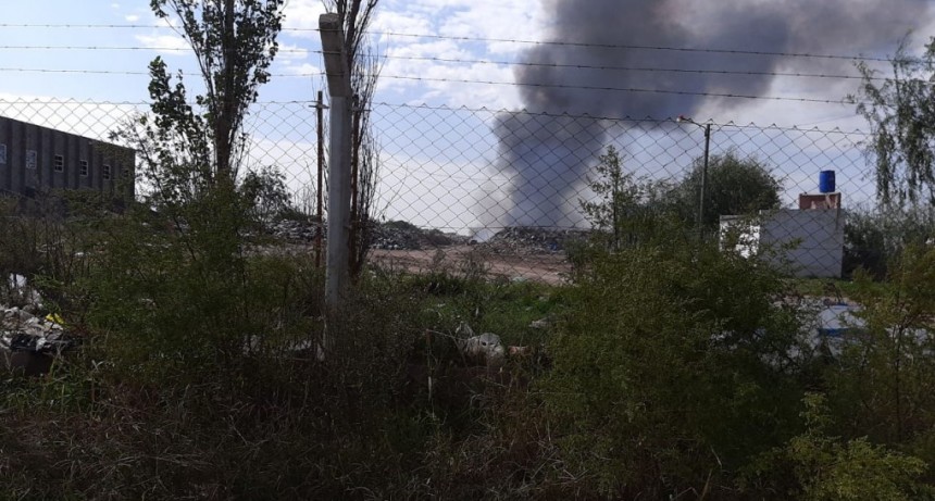 INCENDIO EN EL BASURAL