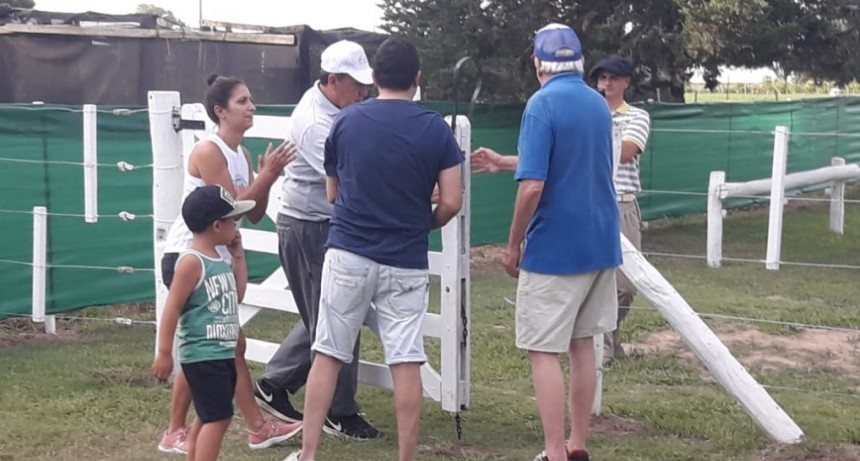 COMUNICAN DESTITUCIÓN DE CARGO DE FUNCIONARIO