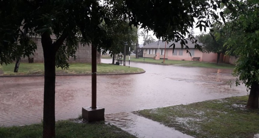 LLUVIA Y CORTE DE ENERGÍA EN MONTE MAÍZ