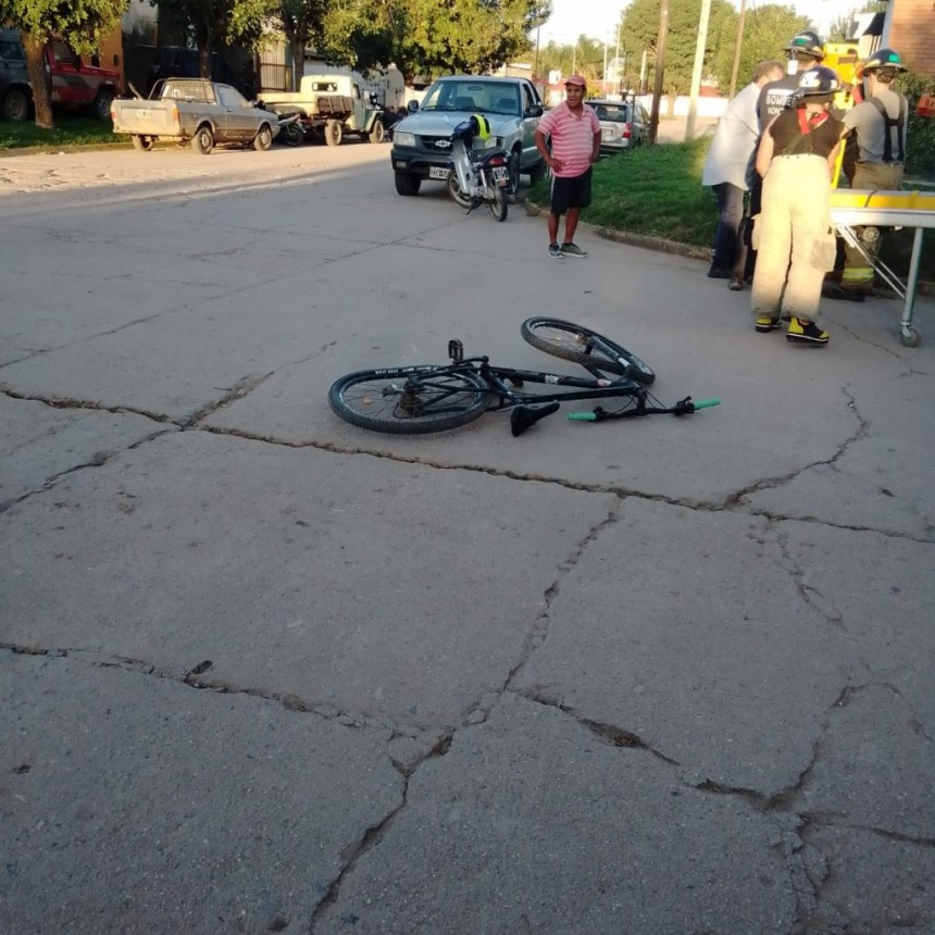 ACCIDENTE DE TRÁNSITO EN CALLE JUJUY Y 25 DE MAYO