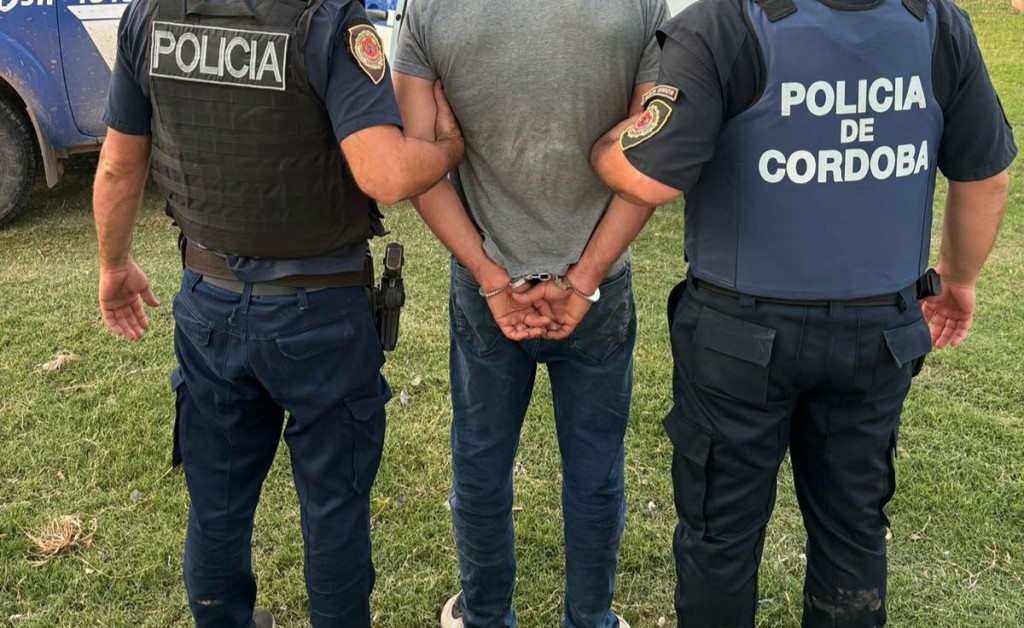 DETIENEN A UN HOMBRE EN EL CENTRO DE MONTE MA&Iacute;Z