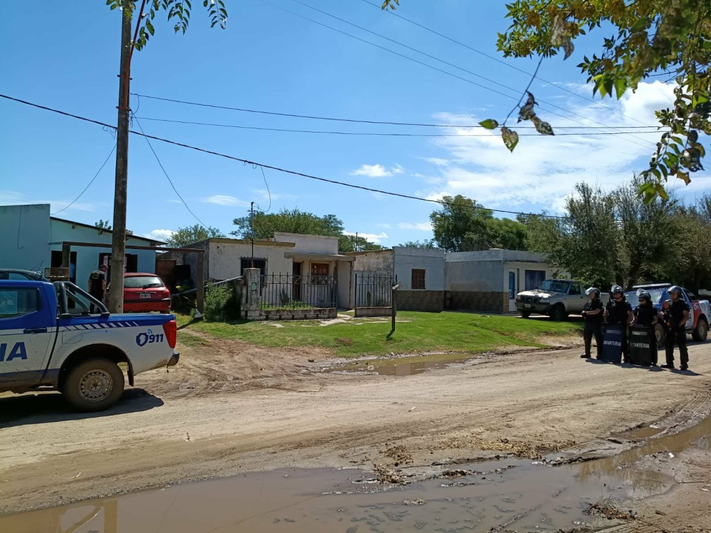 ALLANAMIENTOS Y DOS DETENIDOS EN CANALS