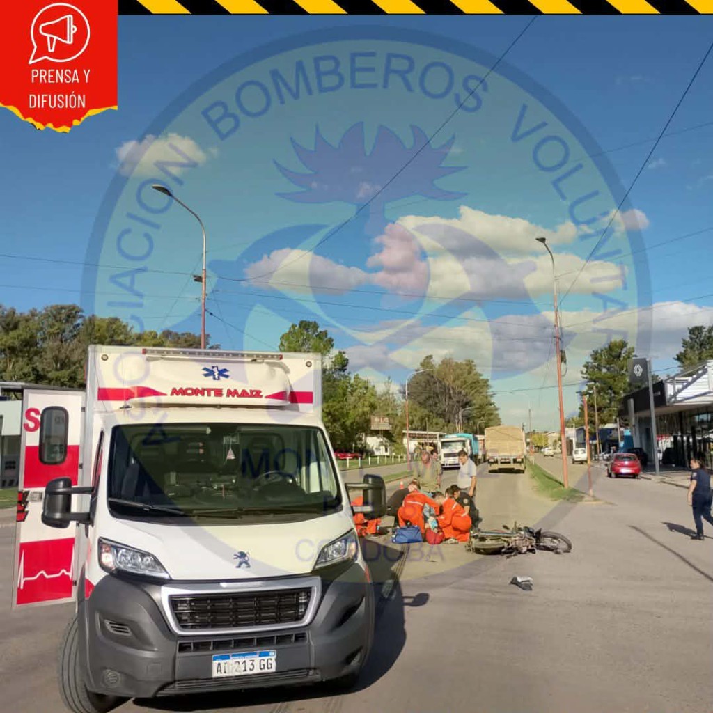 CHOQUE DE CAMI&Oacute;N Y MOTO EN ROTONDA OESTE