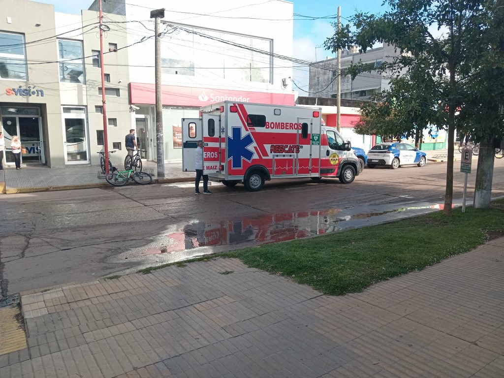 EMPLEADA BANCARIA SUFRI&Oacute; DESCOMPENSACI&Oacute;N 