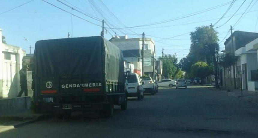 BELL VILLE: GENDARMERÍA ALLANÓ UN DOMICILIO