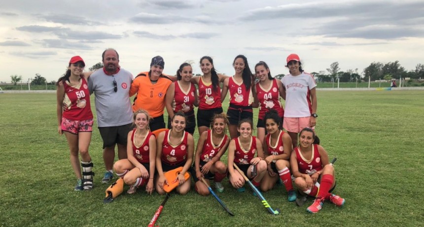 HOCKEY EN EL POLIDEPORTIVO DE LAMBERT