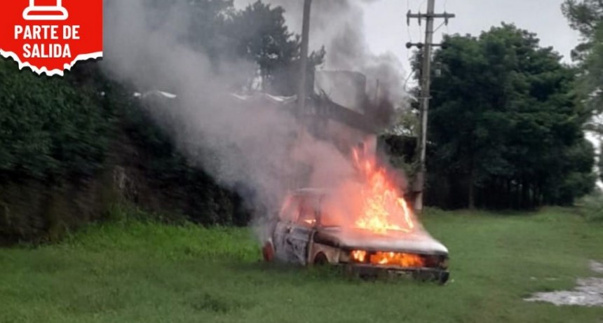 INCENDIO DE UN AUTO ABANDONADO