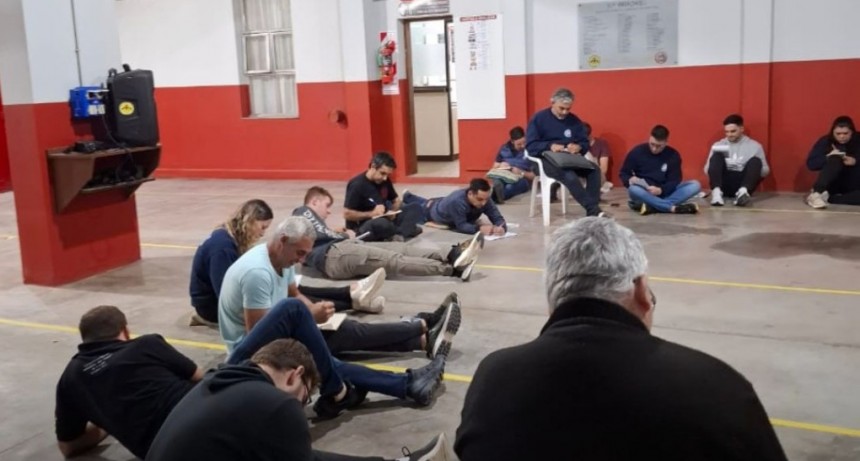 CAPACITACIÓN INTERNA DEL PERSONAL DE BOMBEROS