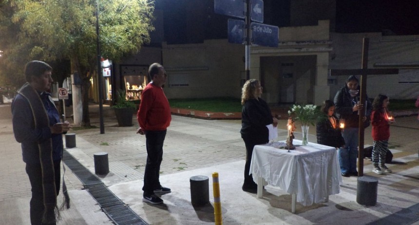 TRADICIONAL VÍA CRUCIS POR CALLES CÉNTRICAS