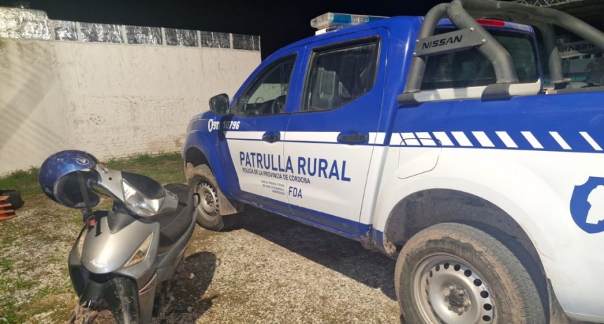 INRIVILLE: ENCUENTRAN MOTO ENTRE LOS PASTIZALES