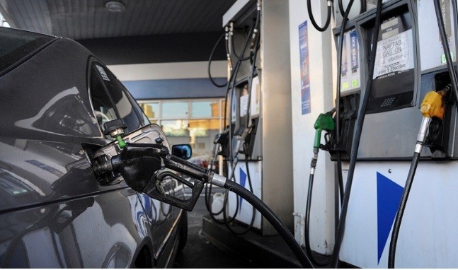 LA NAFTA POR LAS NUBES