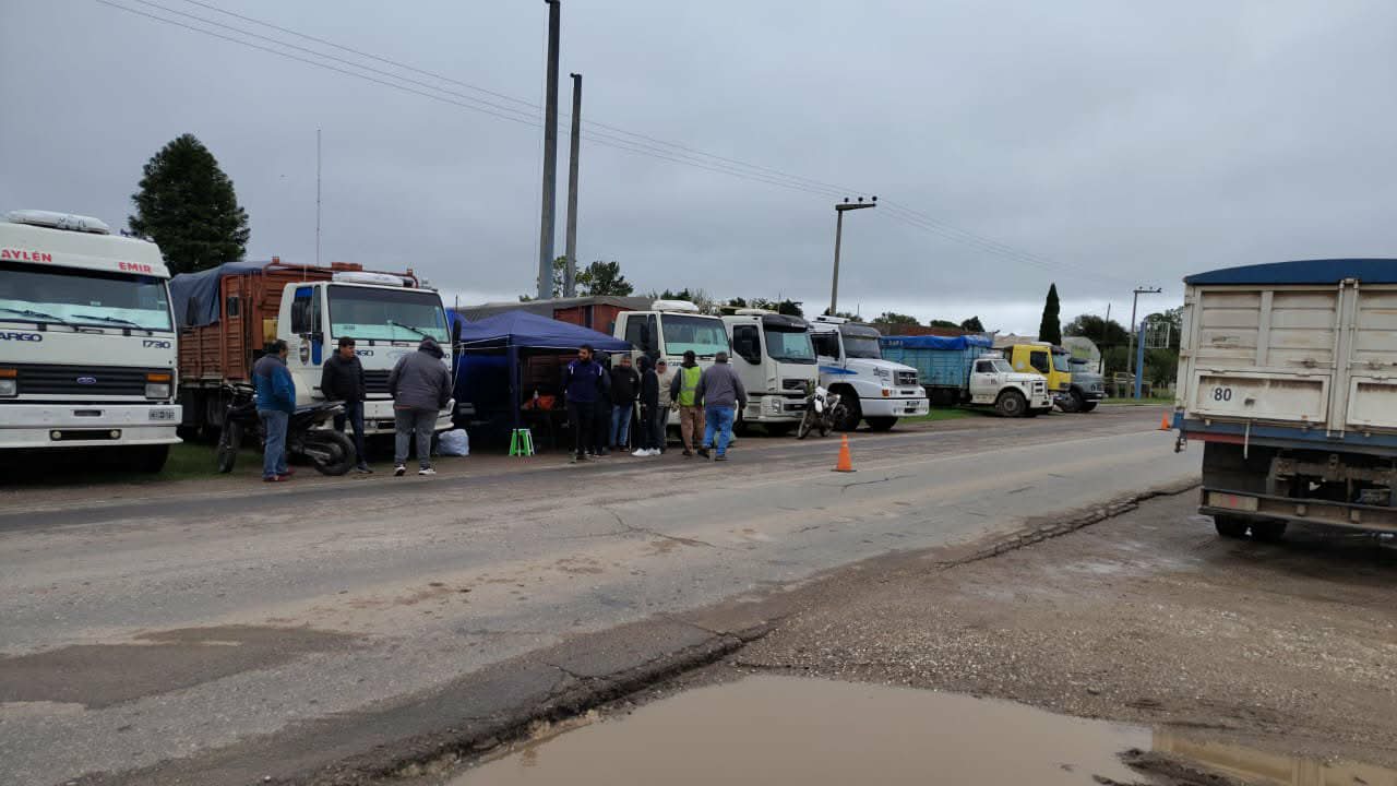 SE LEVANT&Oacute; EL PARO DE CAMIONEROS EN MONTE MA&Iacute;Z
