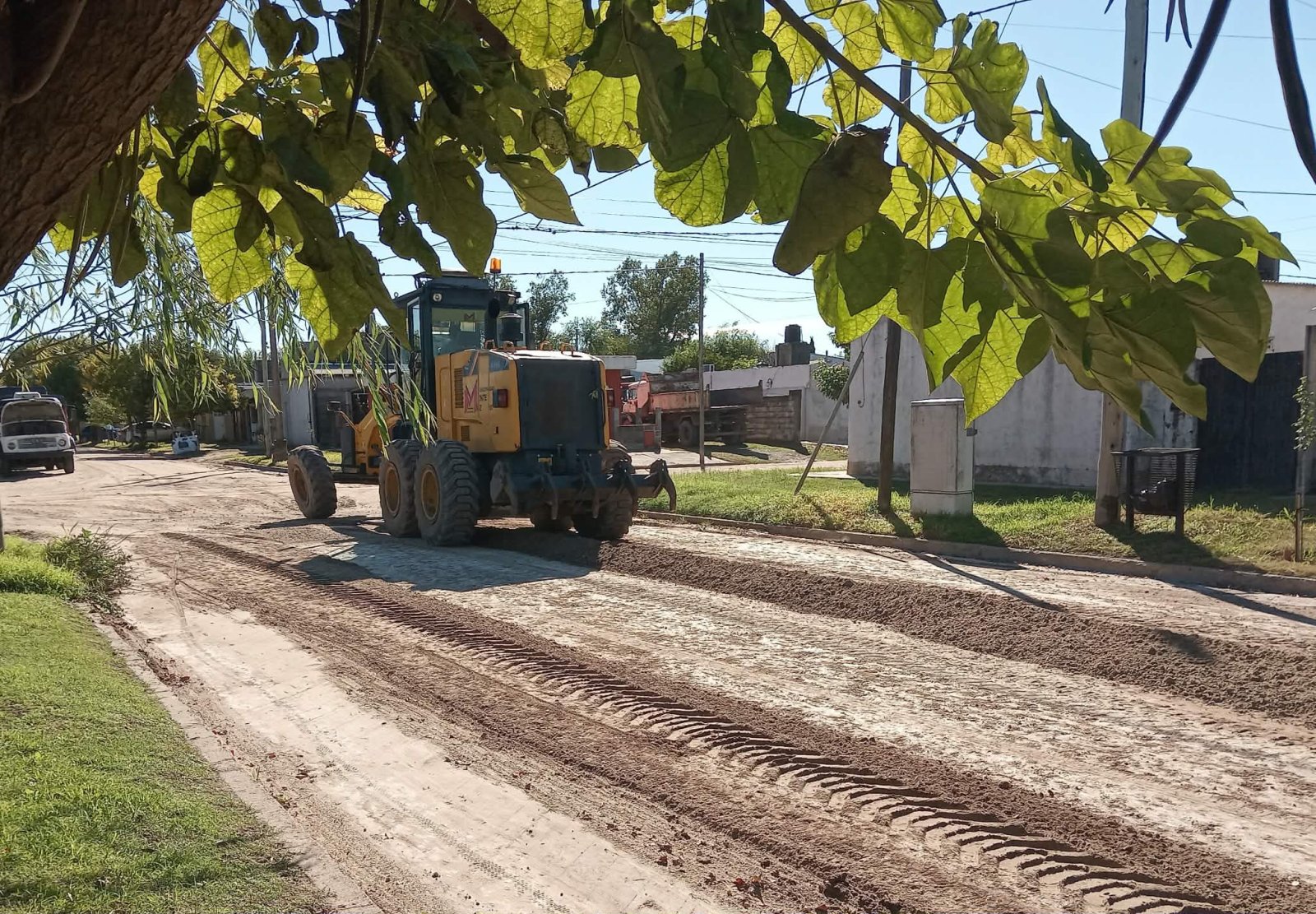 REPARACI&Oacute;N Y MEJORADO DE CALLES DE TIERRA