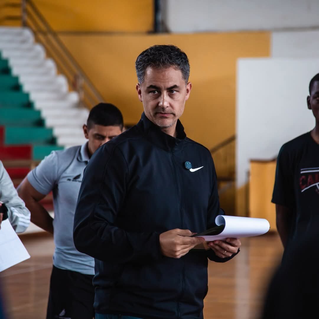 CUMPLI&Oacute; 100 PARTIDOS EN LA LIGA ECUATORIANA DE BALONCESTO