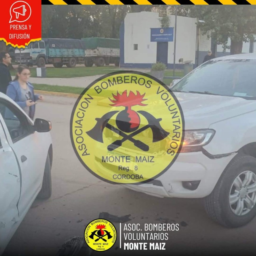 CHOQUE DE AUTO Y CAMIONETA