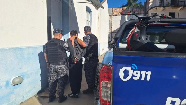 OPERATIVOS POLICIALES EN BELL VILLE