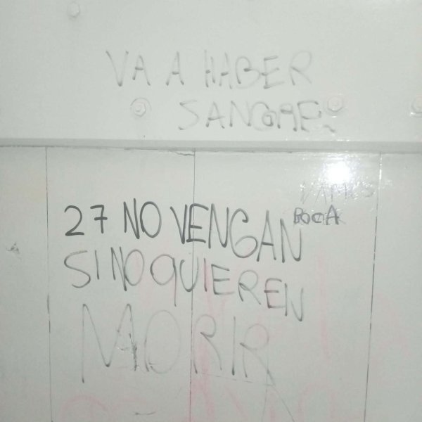 TENSI&Oacute;N EN PASCANAS POR PINTADAS VIOLENTAS EN UNA ESCUELA