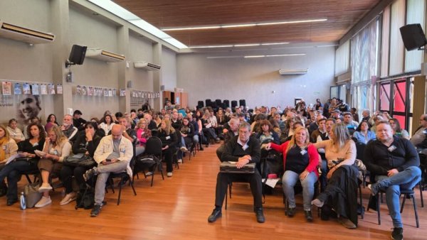 ASAMBLEA PROVINCIAL DE UEPC APROB&Oacute; ACUERDO SALARIAL