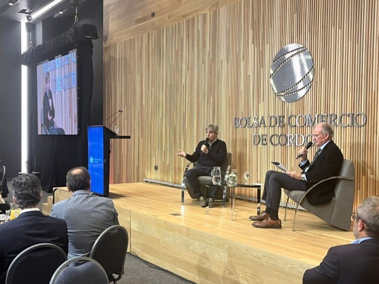 CAPUTO PRESENTÓ EL NUEVO MODELO ECONÓMICO EN CÓRDOBA