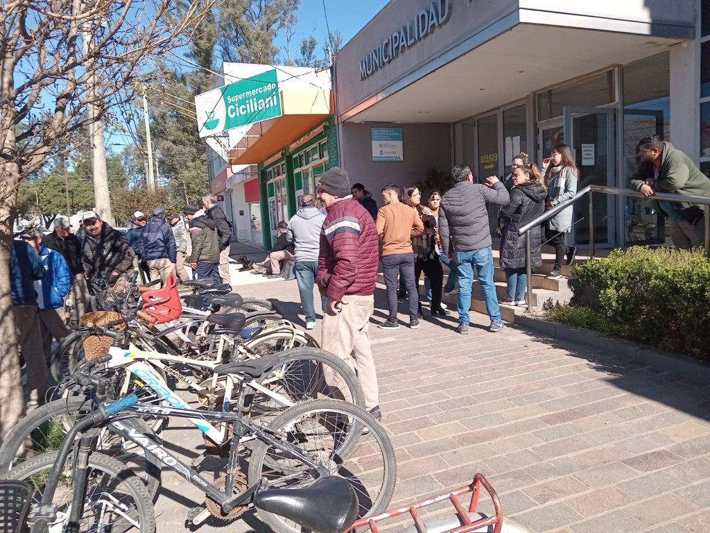 EMPLEADOS MUNICIPALES EN ASAMBLEA