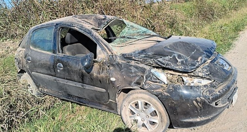 DESPISTE Y VUELCO DE AUTOMOVILISTA