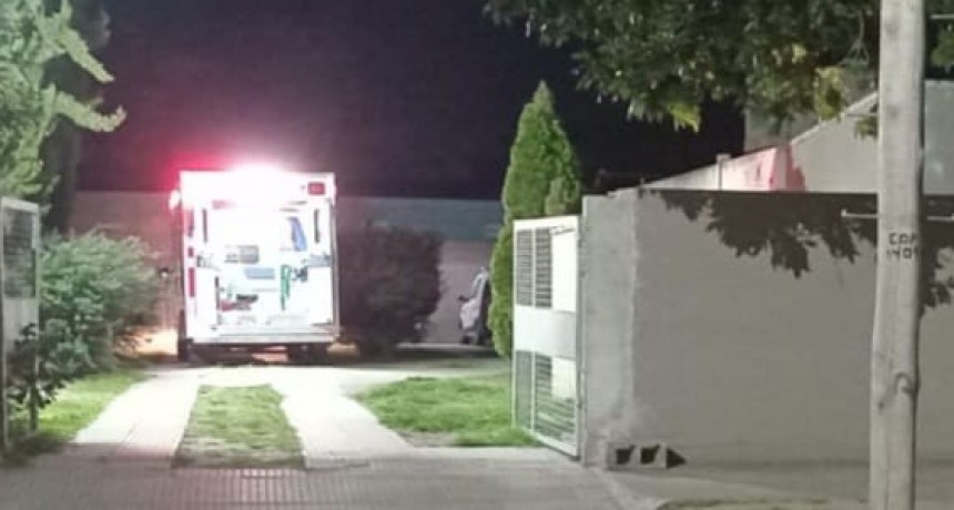 UN HOMBRE ASISTIDO POR BOMBEROS EN EL HOGAR COLITAS