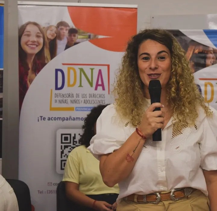 DEFENSOR&Iacute;A DE NI&Ntilde;AS, NI&Ntilde;OS Y ADOLESCENTES