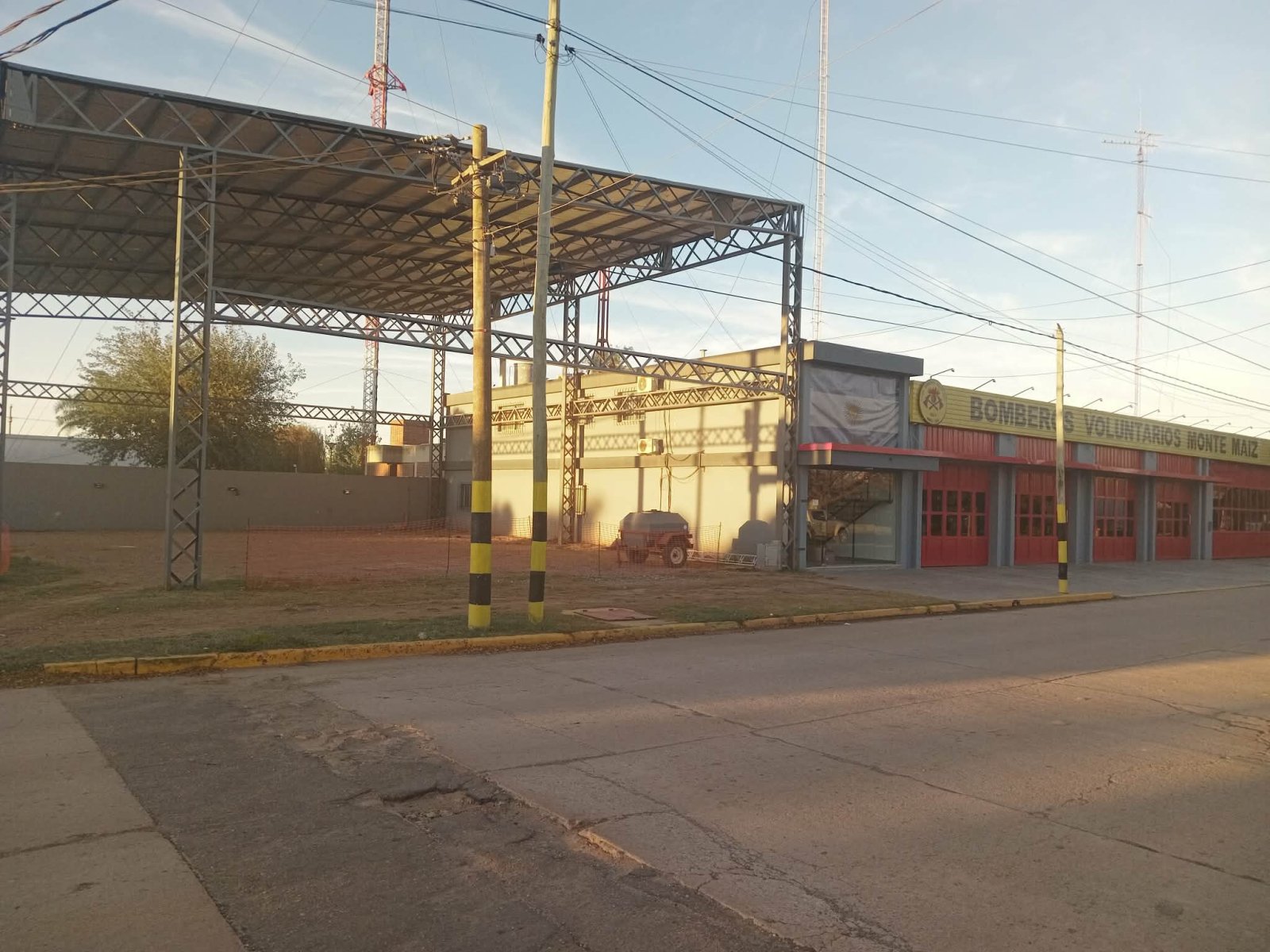 BOMBEROS DE MONTE MA&Iacute;Z PROYECTAN SU FUTURO