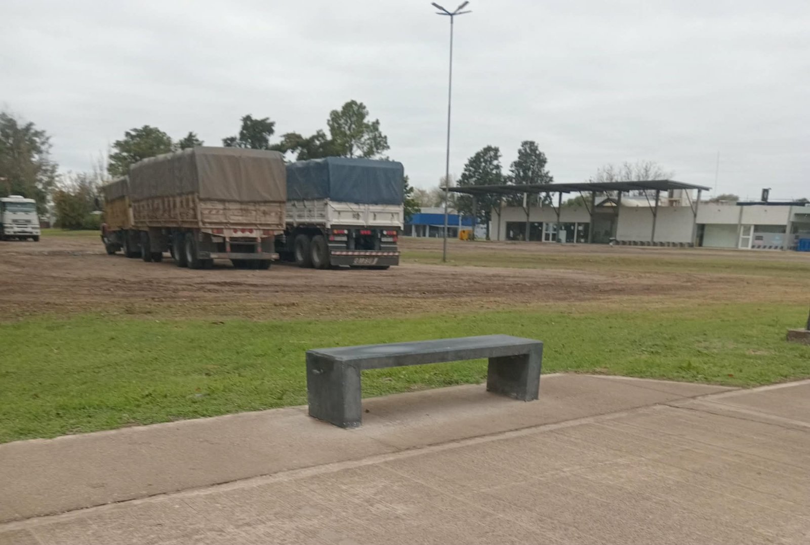 LA PROBLEM&Aacute;TICA DE LOS CAMIONES EN EL PUEBLO