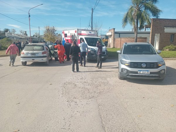 CHOQUE DE DOS AUTOS