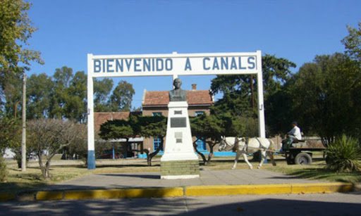 CANALS: BEB&Eacute; MURI&Oacute; TRAS CAER EN UN POZO NEGRO