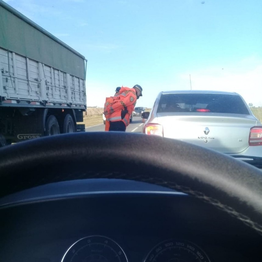 CONTROLES DE LA CAMINERA EN RUTA 11