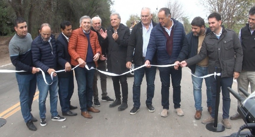 SE INAUGURÓ LA RUTA A COLONIA BARGE