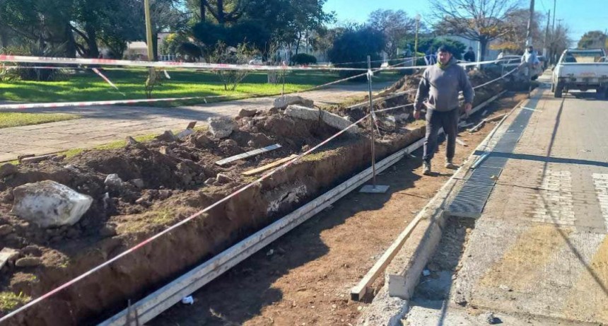 AMPLIACIÓN DE DESAGÜE EN EL CENTRO