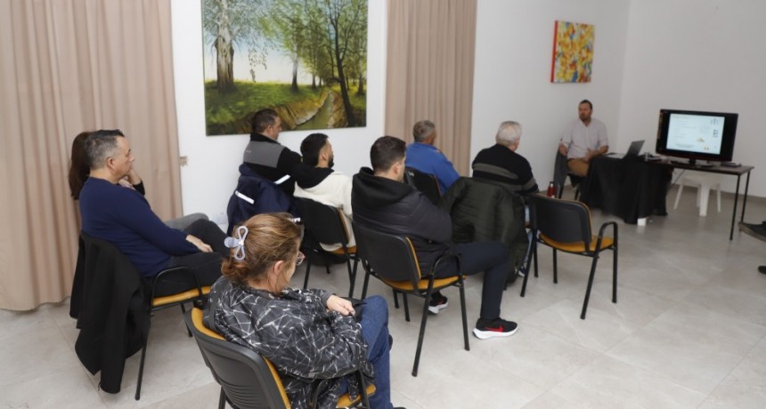 CURSO DE MANIPULACIÓN SEGURA DE ALIMENTOS
