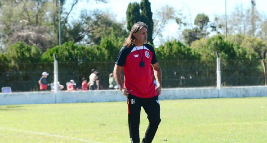 JORGE FUNES DEJÓ DE SER EL DT DE INDEPENDIENTE