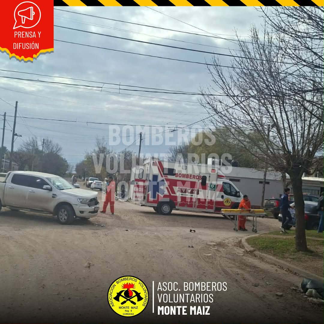 CHOQUE ENTRE AUTO Y CAMIONETA